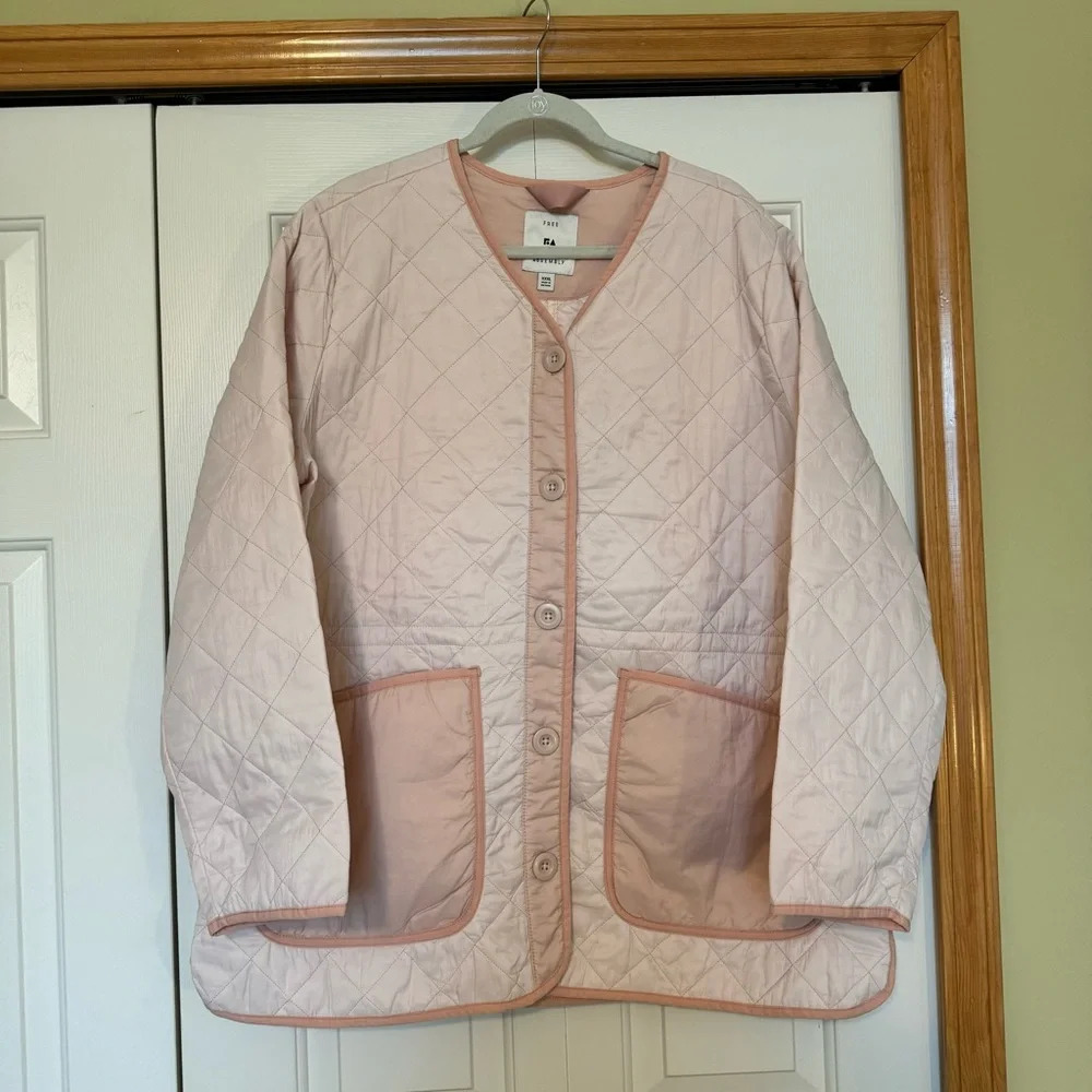 Women's Pink Quilted Puffer Jacket
